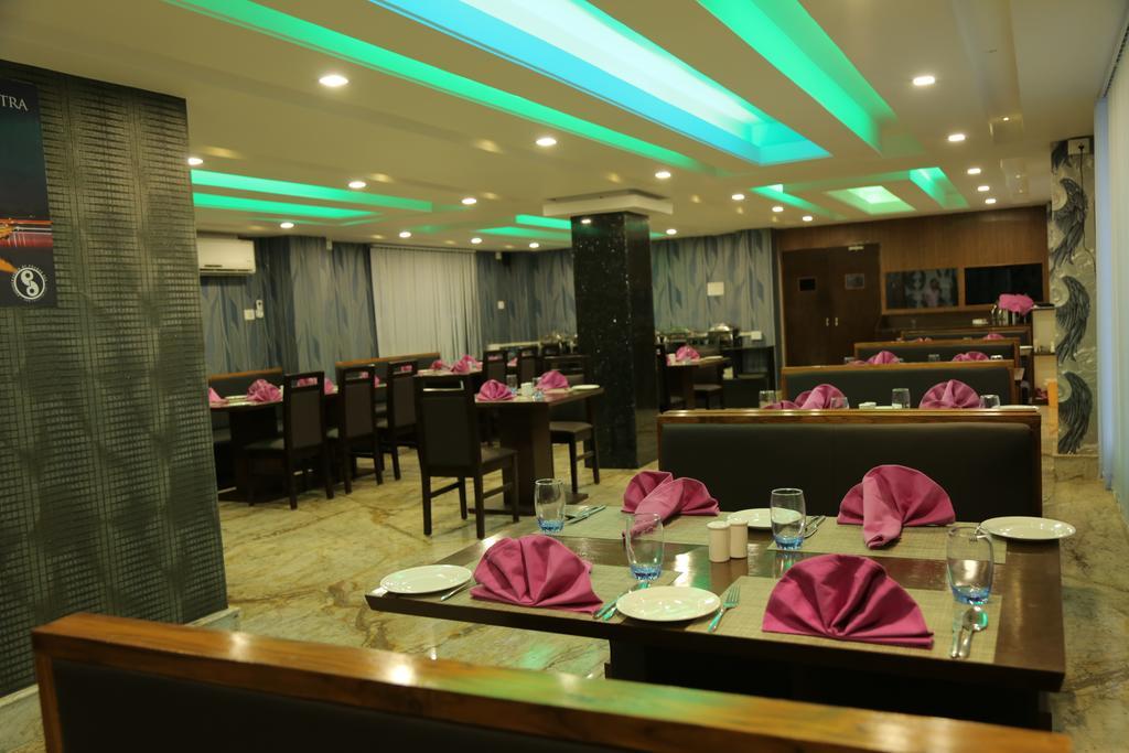 Hotel D' Sapphire Guwahati Eksteriør bilde