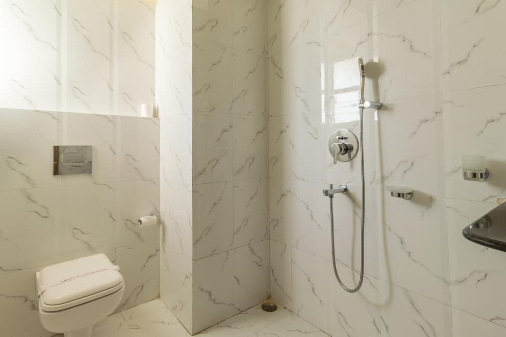 Hotel D' Sapphire Guwahati Eksteriør bilde