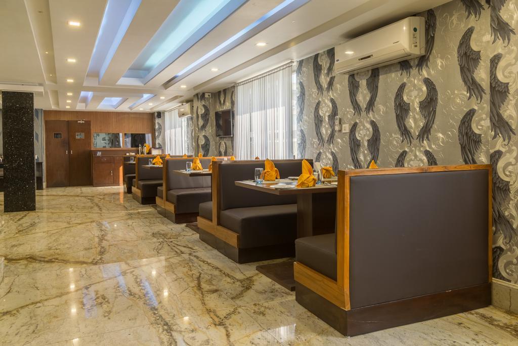Hotel D' Sapphire Guwahati Eksteriør bilde