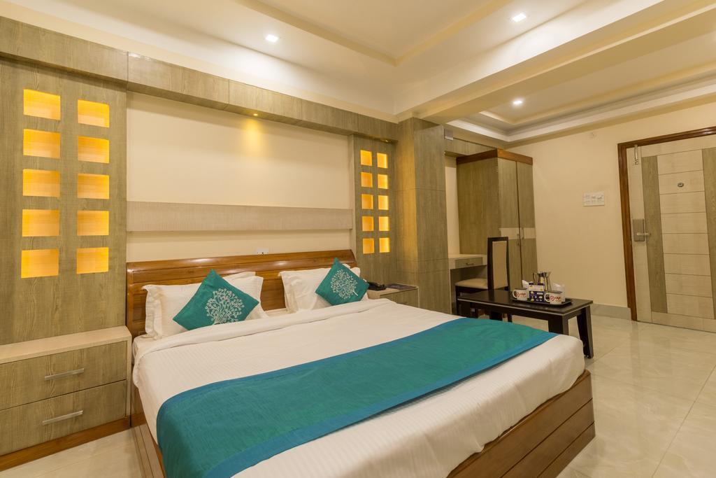 Hotel D' Sapphire Guwahati Eksteriør bilde